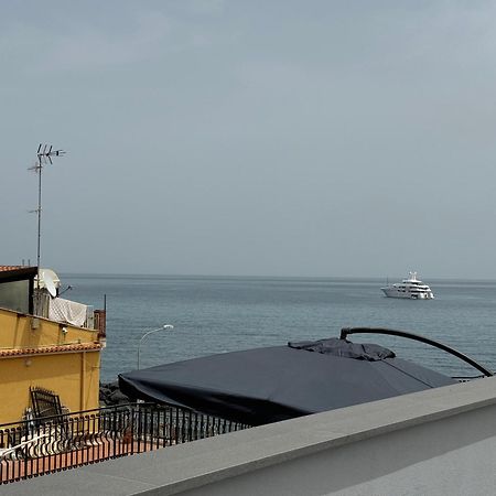Bed and Breakfast Naxos Marina Bay Giardini-Naxos Exterior foto
